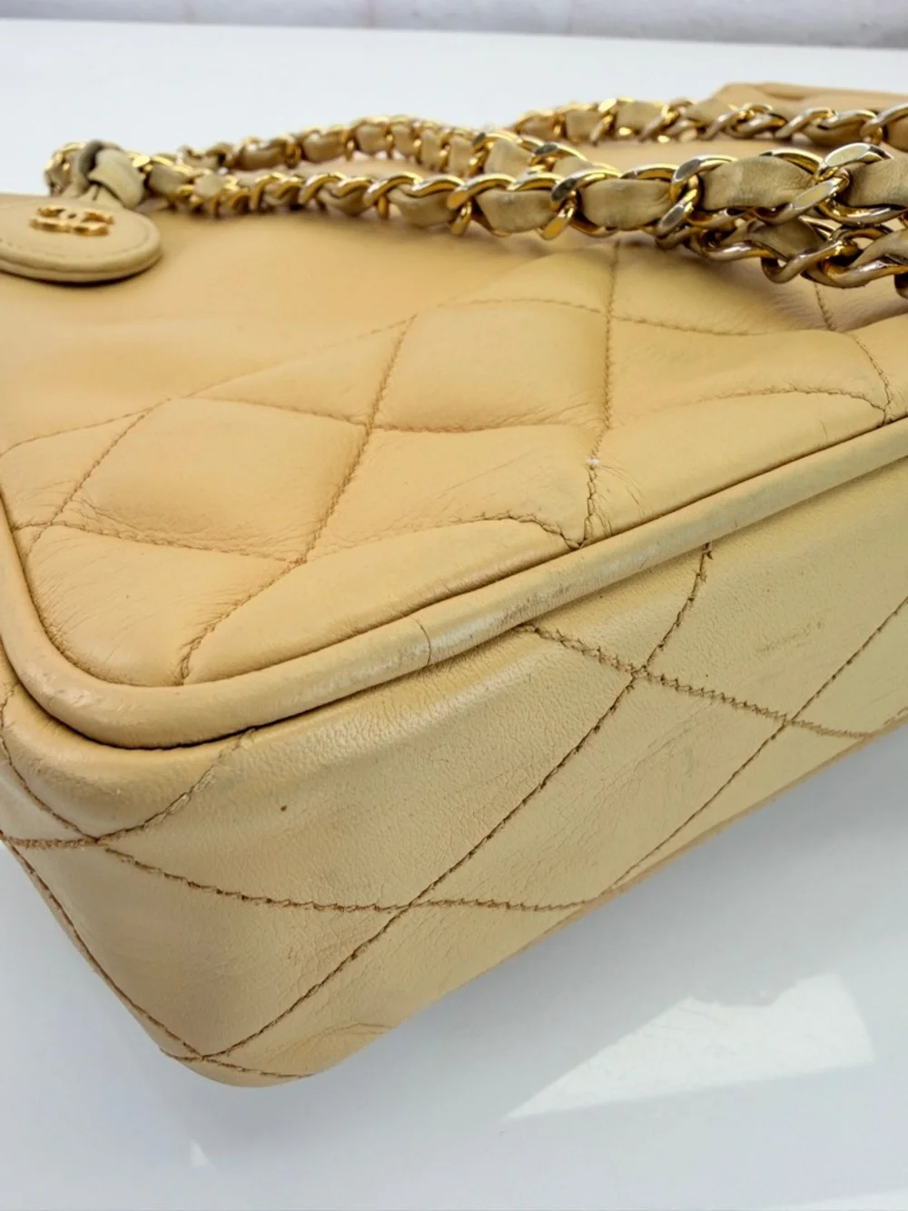CHANEL Tan Matelasse Quilted Leather Shoulder Tote Vintage